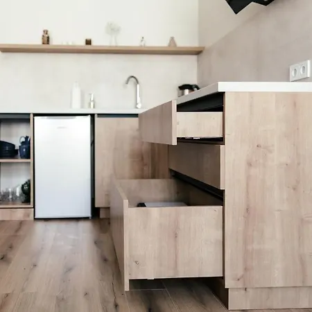 Апартаменти Lara Apartament 1