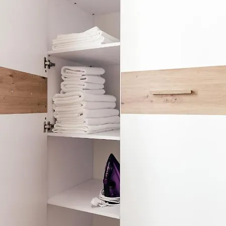 Lara Apartament 1 Апартаменти *